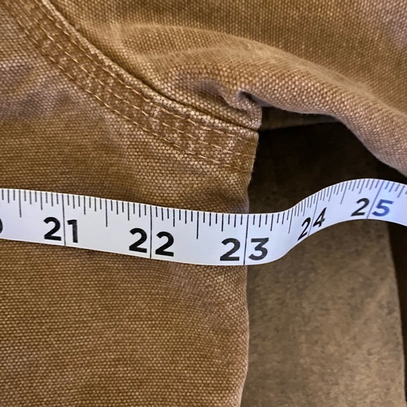 Carhartt women’s medium jacket - Picture 9 of 11